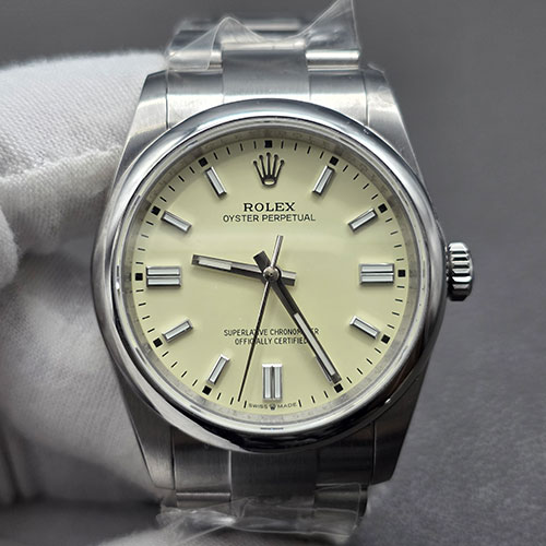 【GM製造】ロレックスコピー M126000-0012 オイスターパーペチュアル 36mm ベージュ 3230搭載 贈り物商品